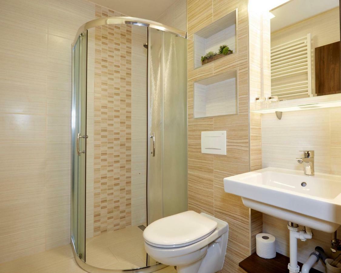 Ludvig Panzio Bed & Breakfast Villany Ngoại thất bức ảnh
